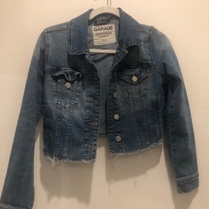 Cropped denim jacket